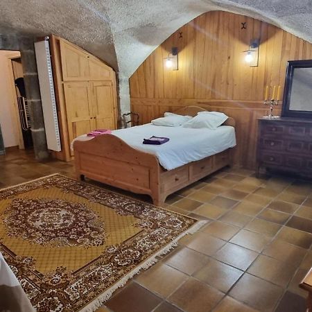Maison Au Loup - Superbe Ancien Hotel Particulier Du Xvie Siecle Au Coeur De La Vieille Ville Du Puy Le Puy-en-Velay Ngoại thất bức ảnh