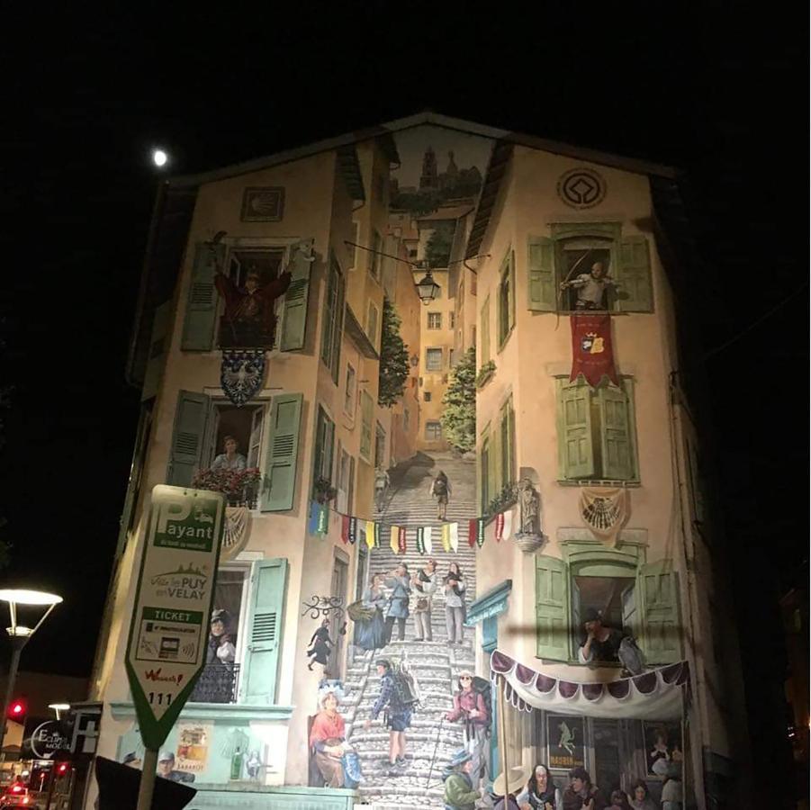 Maison Au Loup - Superbe Ancien Hotel Particulier Du Xvie Siecle Au Coeur De La Vieille Ville Du Puy Le Puy-en-Velay Ngoại thất bức ảnh