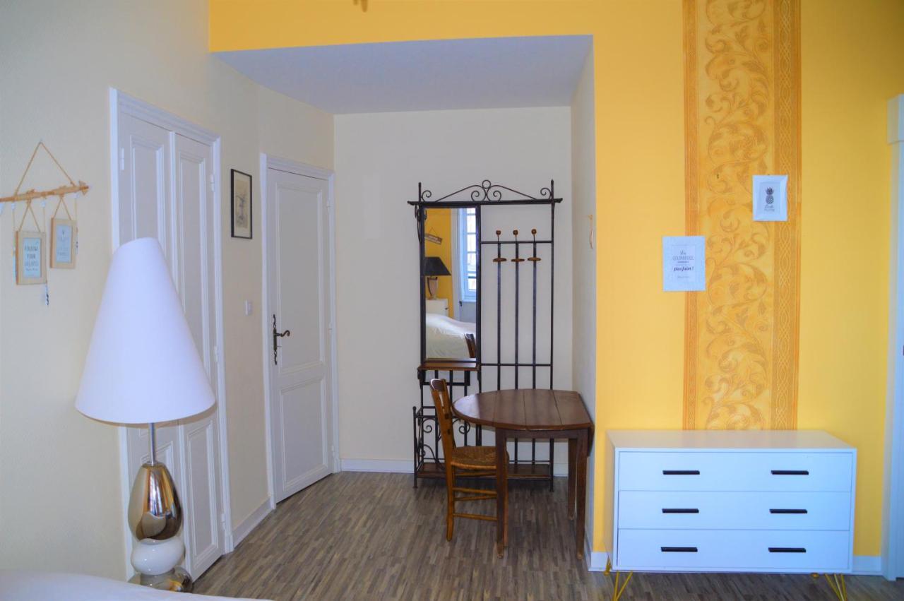 Maison Au Loup - Superbe Ancien Hotel Particulier Du Xvie Siecle Au Coeur De La Vieille Ville Du Puy Le Puy-en-Velay Ngoại thất bức ảnh